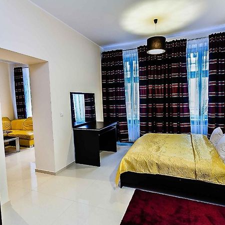 Apart-Lux Aparthotel Bytom Luaran gambar