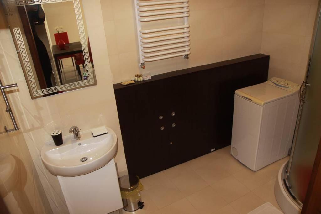 Apart-Lux Aparthotel Bytom Bilik gambar
