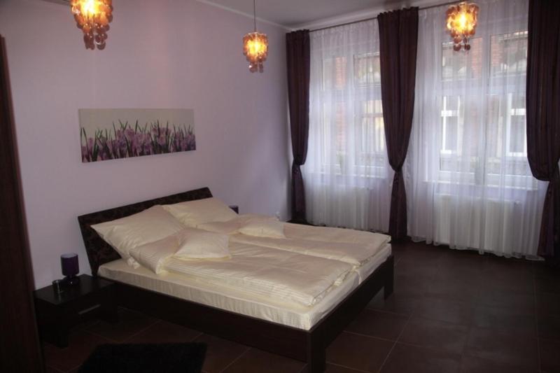 Apart-Lux Aparthotel Bytom Bilik gambar