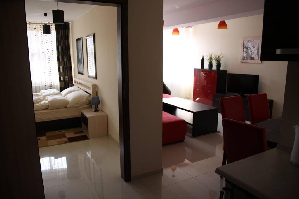 Apart-Lux Aparthotel Bytom Luaran gambar